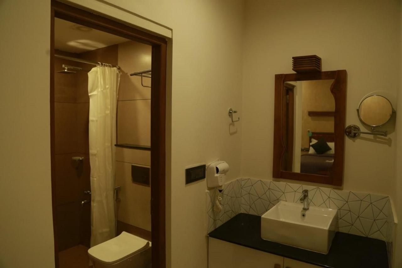 Casa Orchid Hotel Alappuzha Exterior photo