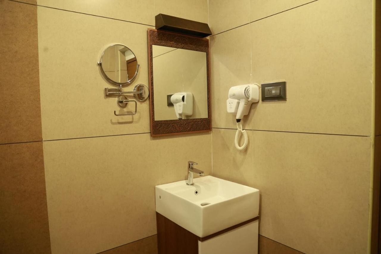 Casa Orchid Hotel Alappuzha Exterior photo