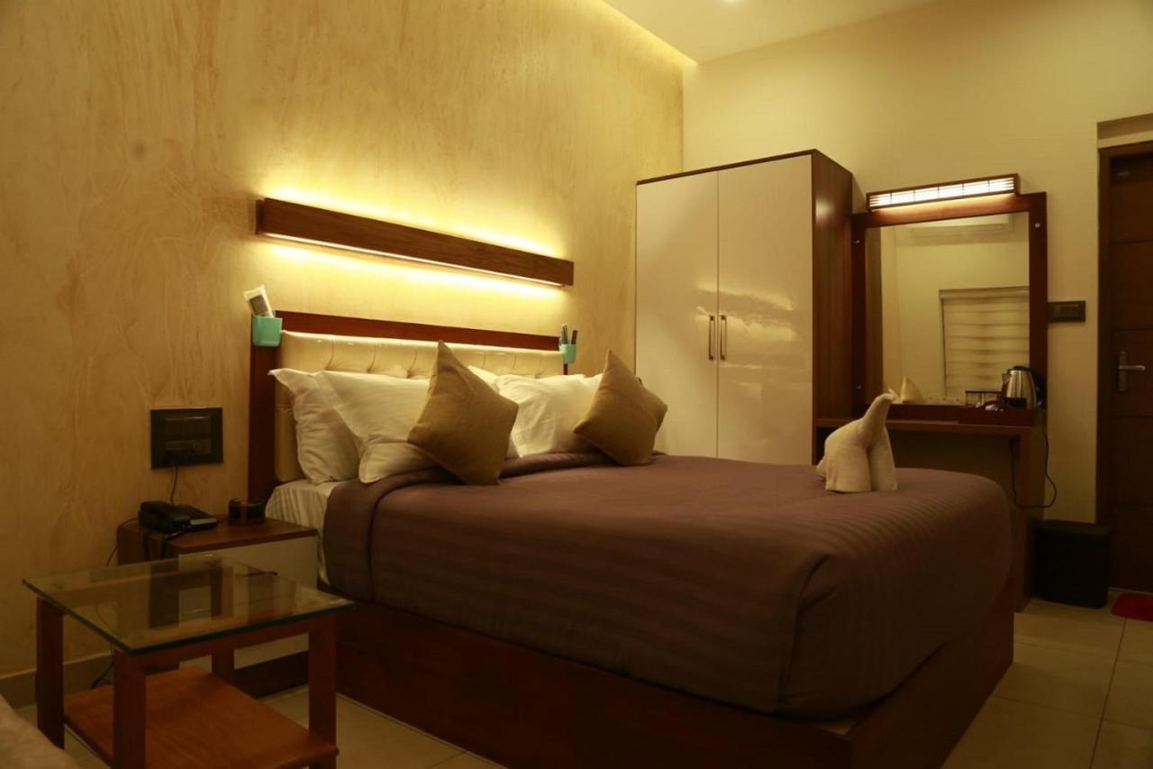 Casa Orchid Hotel Alappuzha Exterior photo
